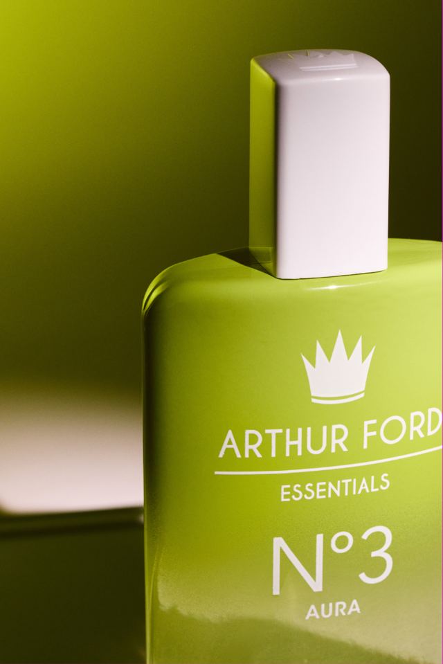 Lime green Arthur Ford Essentials N°3 bottle in close-up